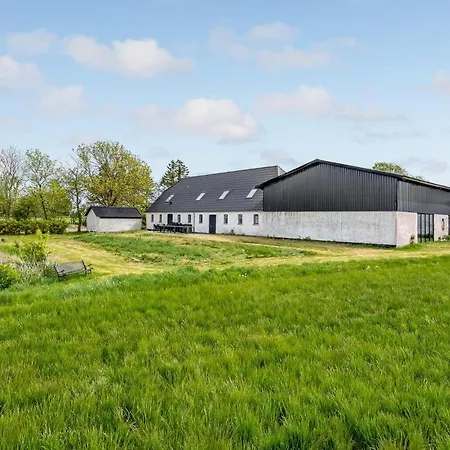 Semesterbostad Amazing In With Wifi Sollested (Lolland)